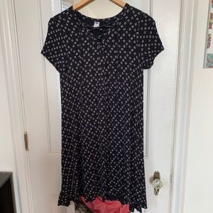 Black and white pattern swing dress
